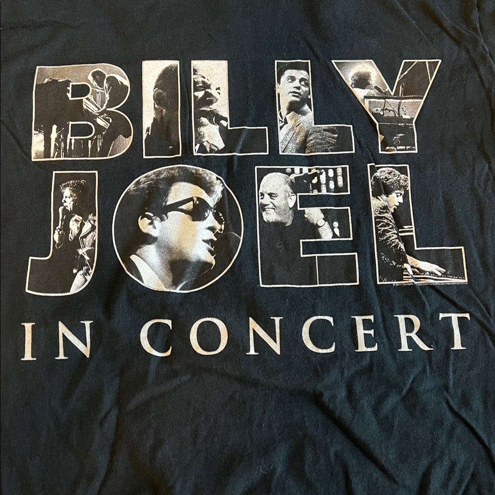 Billy Joel In Concert 2015 Graphic TShirt Black Size Large